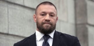 Conor McGregor printre cei 21 de candidați care cer sprijinul Consiliului Comitatului Wicklow pentru o candidatură prezidențială Conor McGregor la o conferință de presă în timpul campaniei pentru alegeri prezidențiale Irlanda 2025
