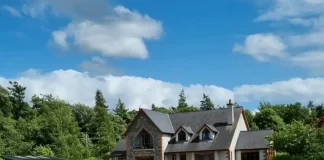 O casă ar putea fi a ta pentru doar 6 euro!