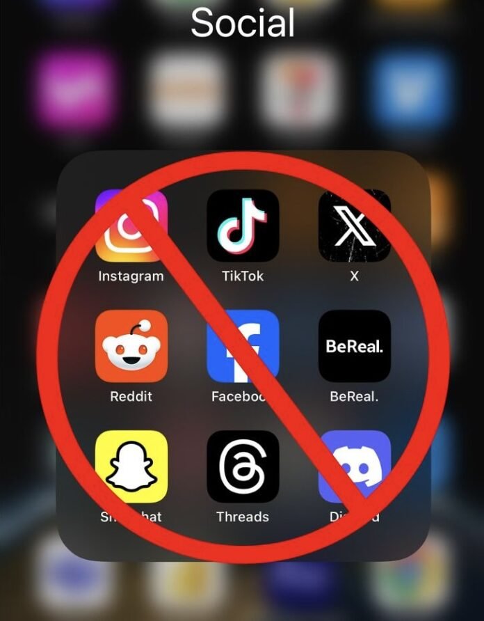 Ai fost blocat pe o rețea socială, acum poți face apel