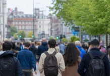 Populația Irlandei a crescut cu aproape 90.000 de persoane într-un singur an