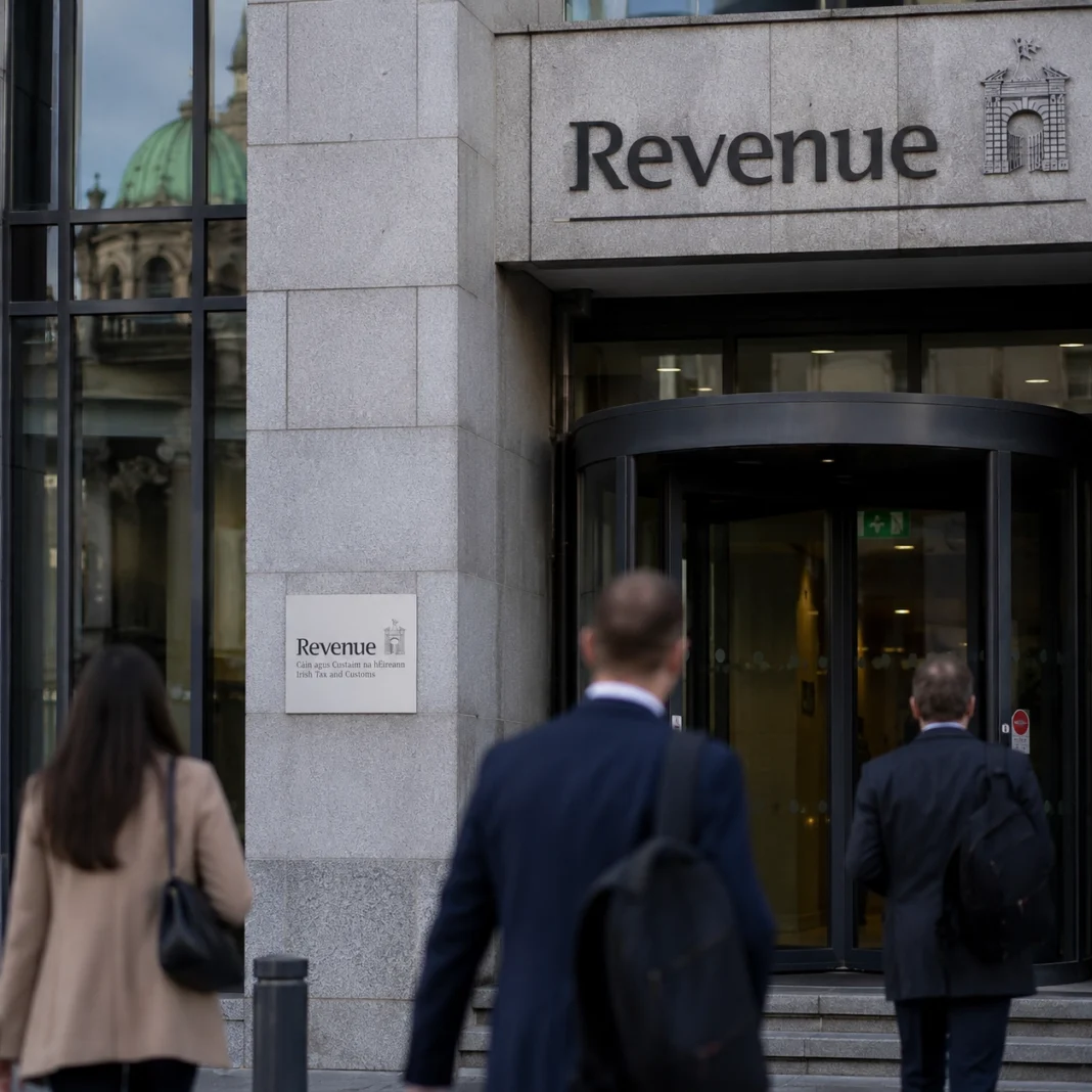 Angajații Revenue din Irlanda, avertizați după o breșă de securitate care a afectat 137 de persoane