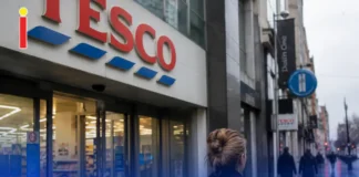 Femeie condamnată după ce a furat 6.500 de euro de la Tesco