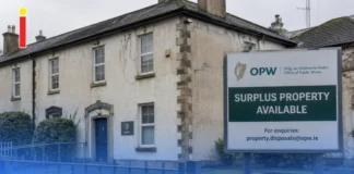 Aproape 70 de proprietăți ale statului stau goale în Irlanda, în plină criză a locuințelor