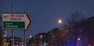 Polițist rănit după o urmărire în Dublin. Căutările continuă în două jurisdicții