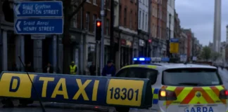 Taximetrist atacat în timpul unei pauze în centrul Dublinului Taxi oprit în centrul Dublinului