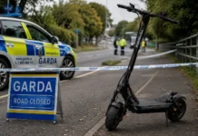 Adolescent de 16 ani, acuzat după un accident cu trotinetă electrică în care un copil de 9 ani a fost grav rănit