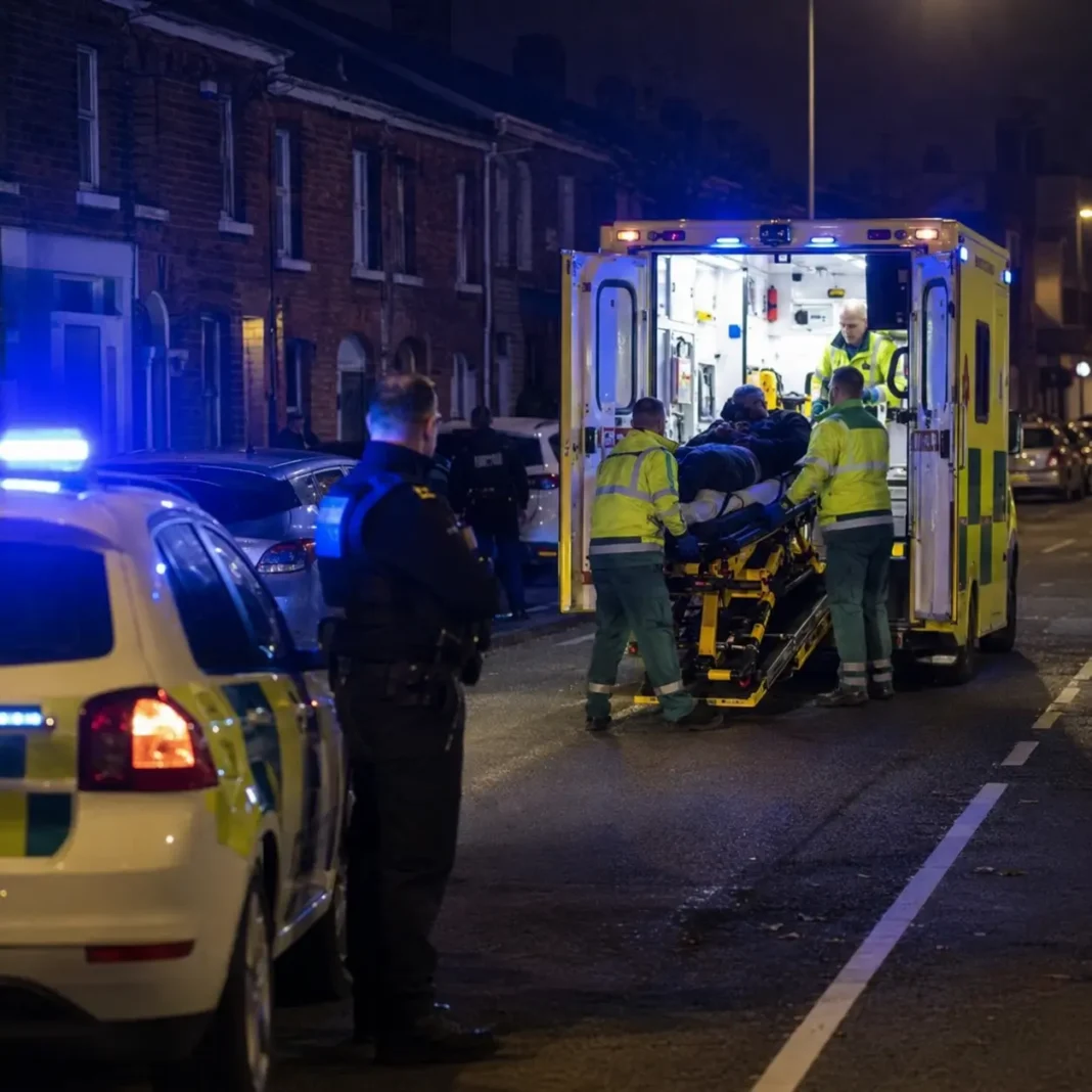 Atac violent în nordul Dublinului: bărbat înjunghiat și transportat de urgență la spital