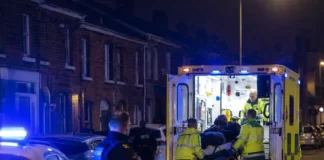 Atac violent în nordul Dublinului: bărbat înjunghiat și transportat de urgență la spital