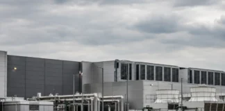 Centrele de date au consumat peste 514 milioane de litri de apă în trei luni, în timp ce populației i s-a cerut să facă economie