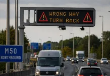 Tot mai multe mașini circulă pe contrasens pe autostrăzile din Irlanda. M50 și M7, cele mai afectate