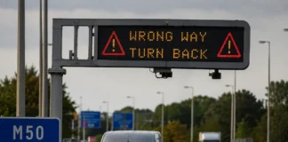 Tot mai multe mașini circulă pe contrasens pe autostrăzile din Irlanda. M50 și M7, cele mai afectate