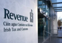 Mare comerciant din Irlanda, obligat să returneze aproape 8,9 milioane de euro primiți în pandemie