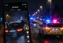 Peste 30 de conturi irlandeze promovează furturi de mașini și urmăriri Garda pe TikTok. Algoritmul continuă să recomande clipurile