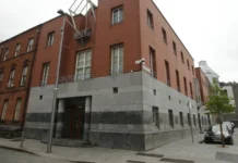 Adolescent de 17 ani din Dublin a recunoscut posesia a peste 1.300 de imagini cu abuz sexual asupra copiilor sediul instanței Children’s Court din Dublin