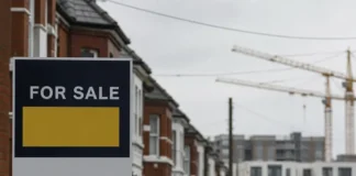 Prețurile locuințelor din Irlanda sunt nejustificat de scumpe blocuri de locuințe în Irlanda