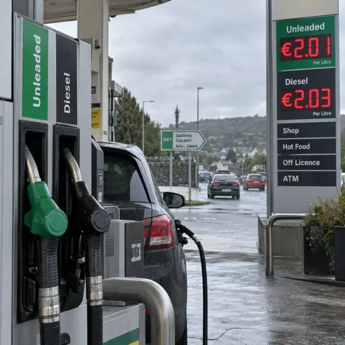 Pompa de combustibil la o stație din Irlanda
