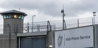 Nouă deținuți ar fi suferit supradoze la Midlands Prison, trei au ajuns la spital intrarea penitenciarului Midlands Prison