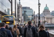 Unul din trei angajați din Irlanda câștigă sub salariul de trai grafic salarii mici angajați Irlanda