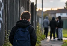 Copii de numai 8 ani, atrași de rețele criminale în Irlanda. Raport Copii vulnerabili în contextul criminalității