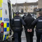 Polițiști Garda în acțiune în Tallaght