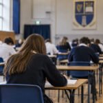 Elevi la examenul Leaving Cert în Irlanda