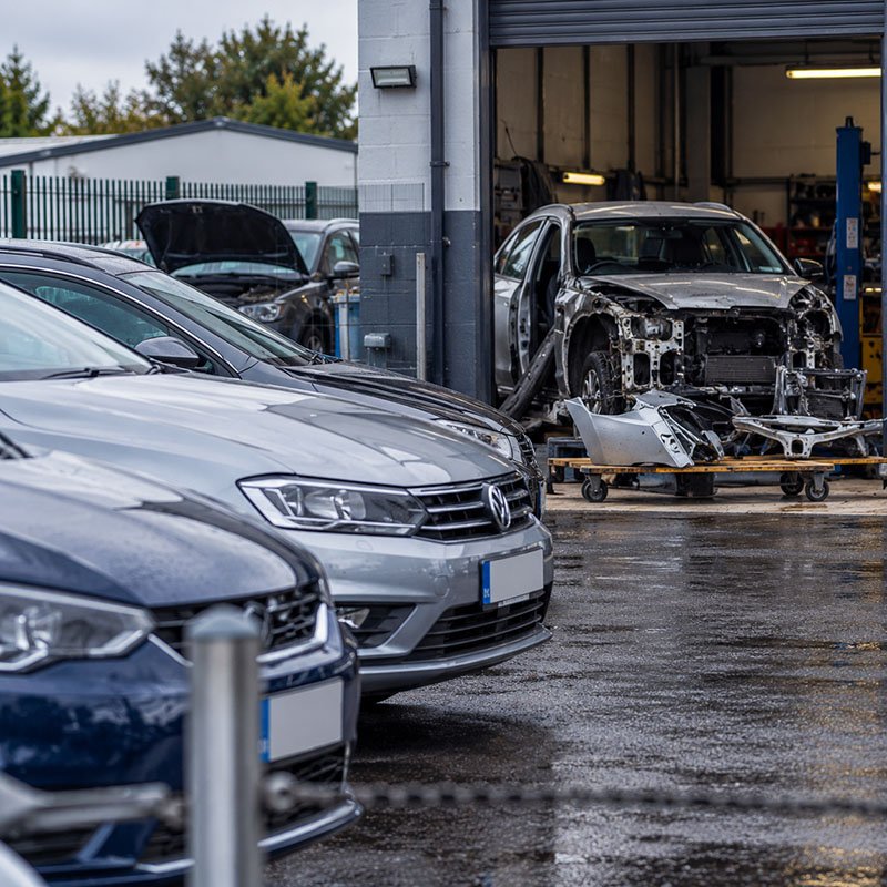 mașini second-hand în vânzare la dealer auto