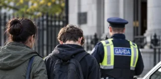 Irlanda vrea să-i tragă la răspundere pe părinții copiilor care comit infracțiuni dezbateri despre responsabilitatea părinților în justiția juvenilă