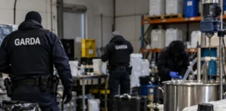 laborator mobil pentru procesarea cocainei