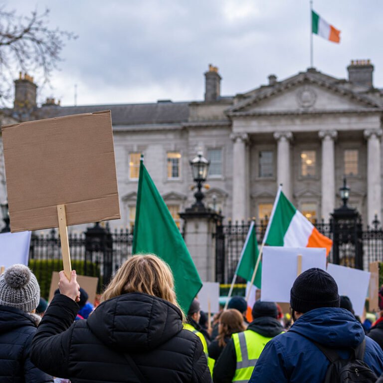 protest angajați sector public Irlanda